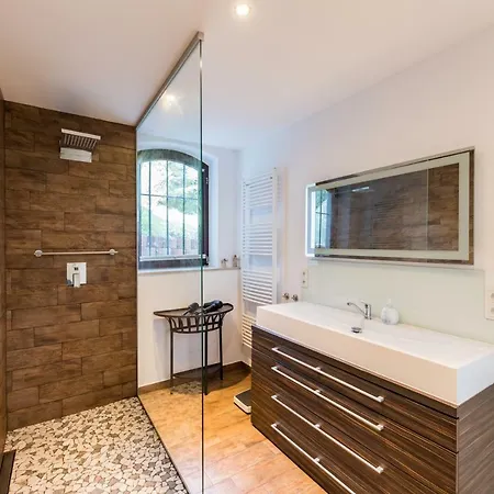 Ferienwohnung Am Burschenschaftsdenkmal Apartman *
