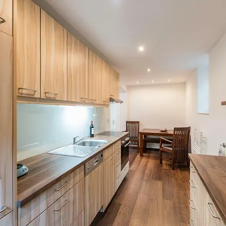 Ferienwohnung Am Burschenschaftsdenkmal Apartman *
